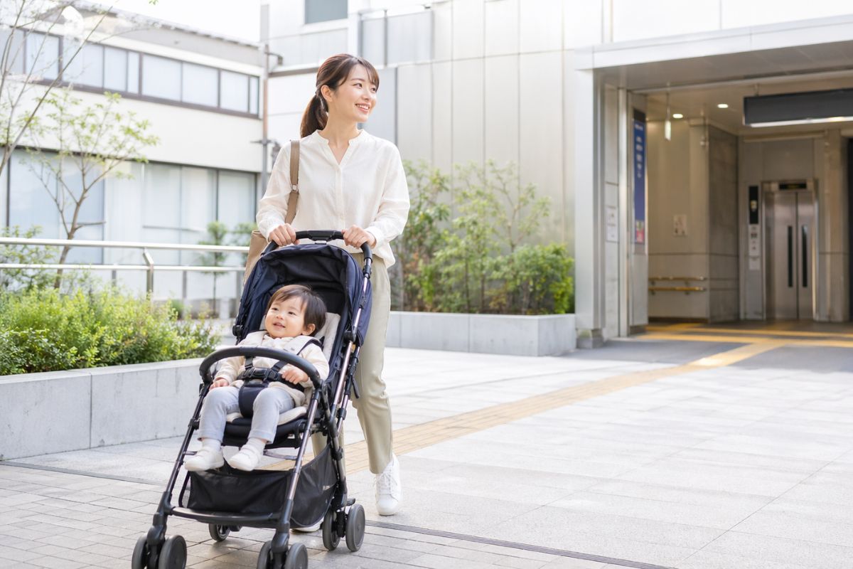 七里駅南口徒歩4分の通いやすい立地をイメージした写真
